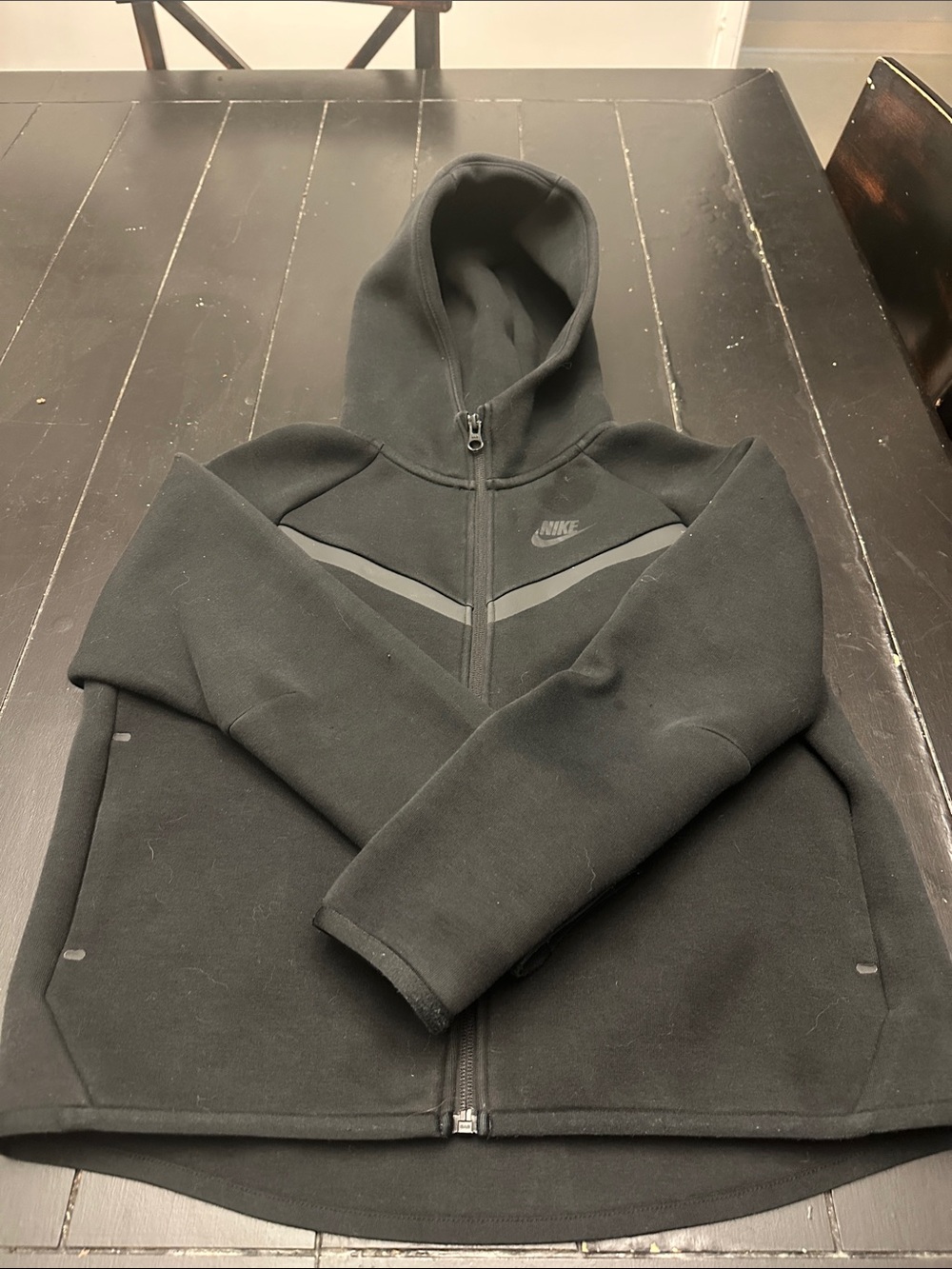 Nike Men’s Black Hooded Zip-Up Sweatshirt with Reflective Chevron